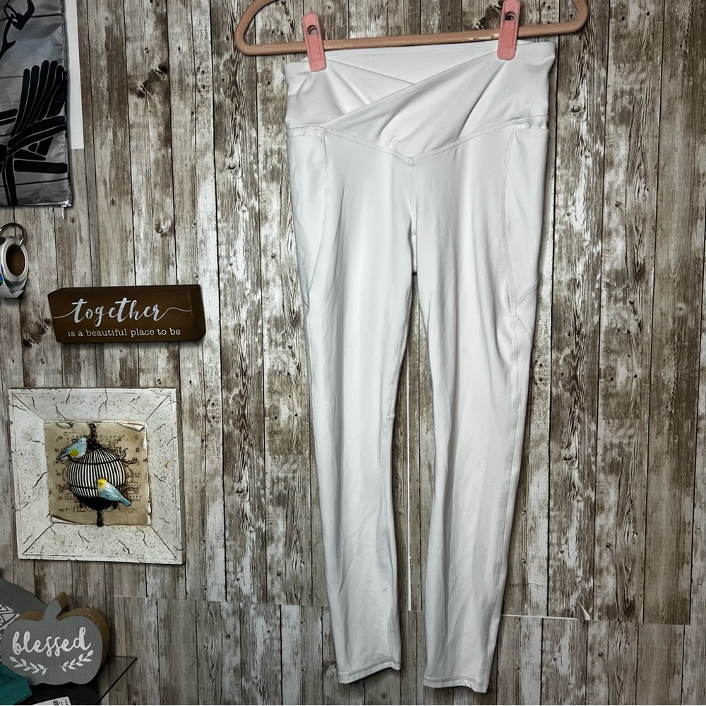 Fabletics White‎ High-Waisted Leggings